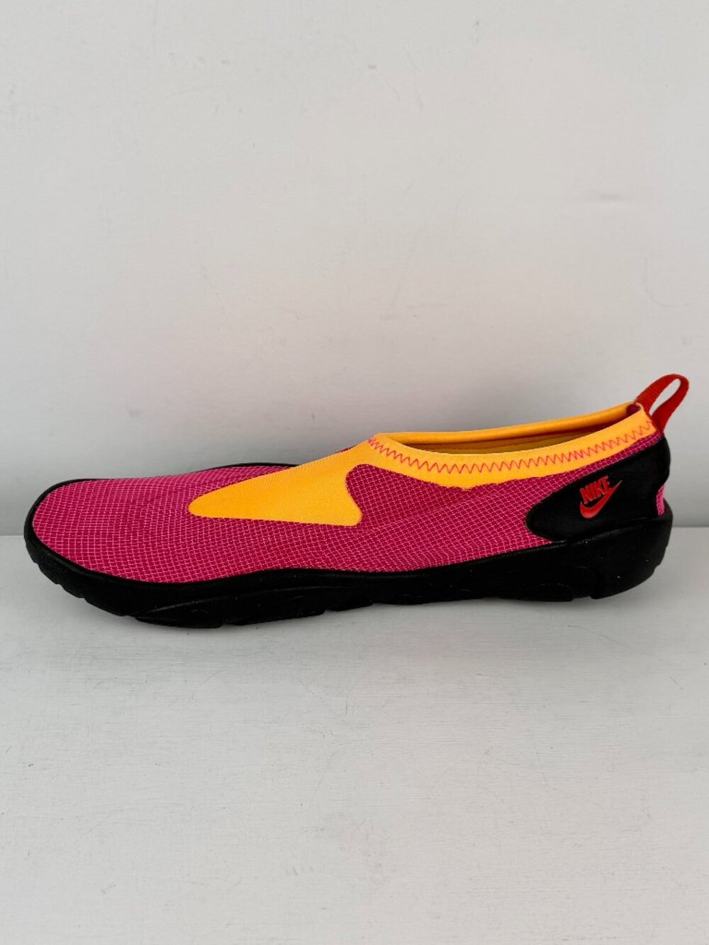 Women's 11 - Nike Aqua Turf Vivid Pink Laser Orange - FZ5628-600 - Picture 3 of 9